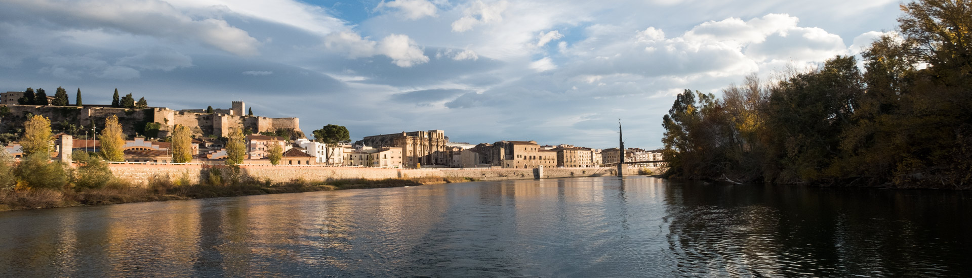 |Alt imatge central|